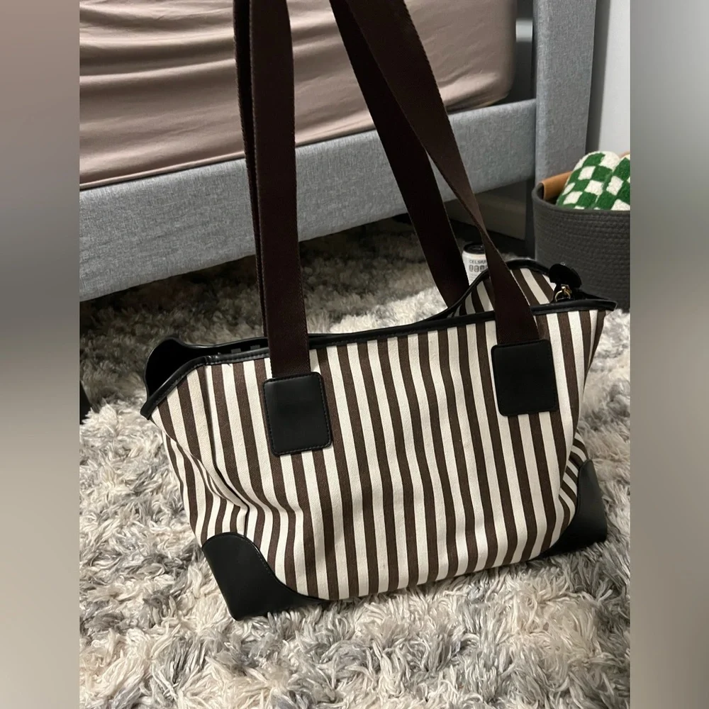 Henri Bendel Dog bag